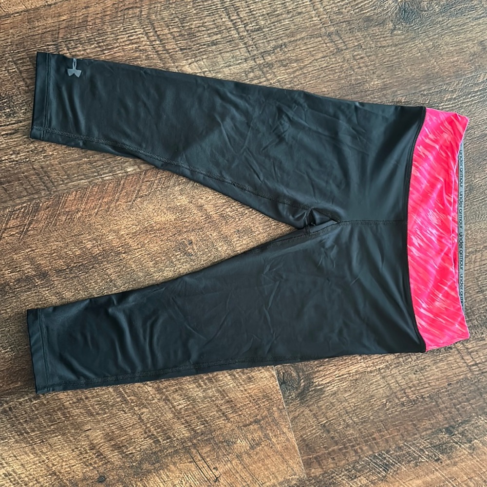 Under Armour Breast Cancer Awareness Capri- Small